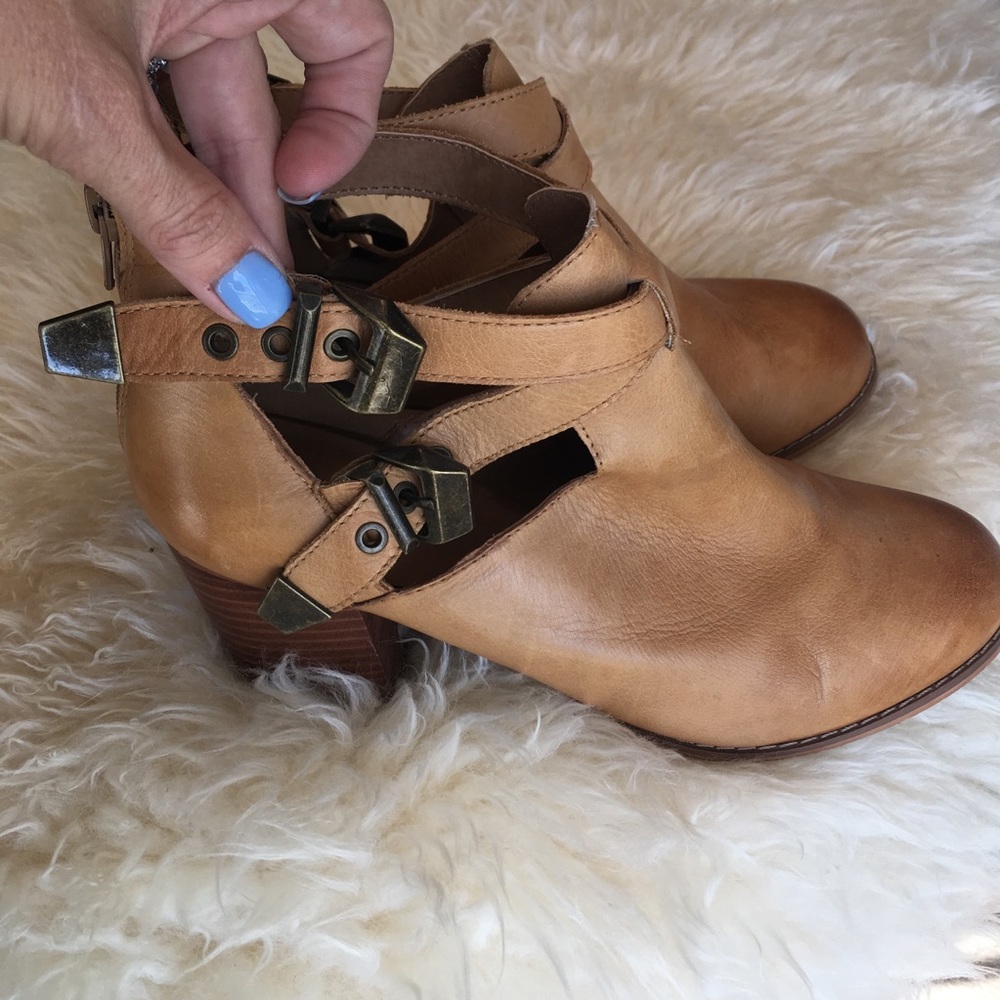 Booties - Picture 3 of 7